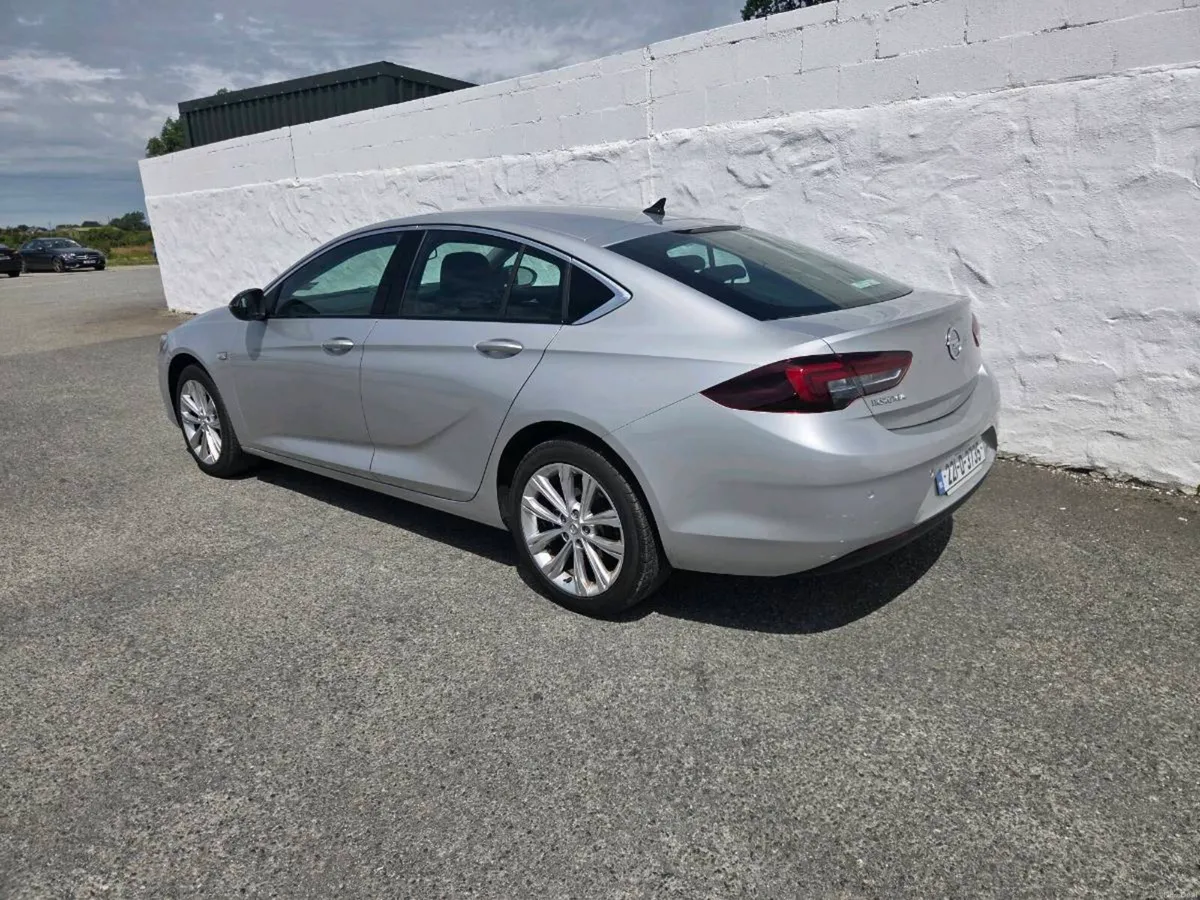 2022 Opel Insignia - Image 4