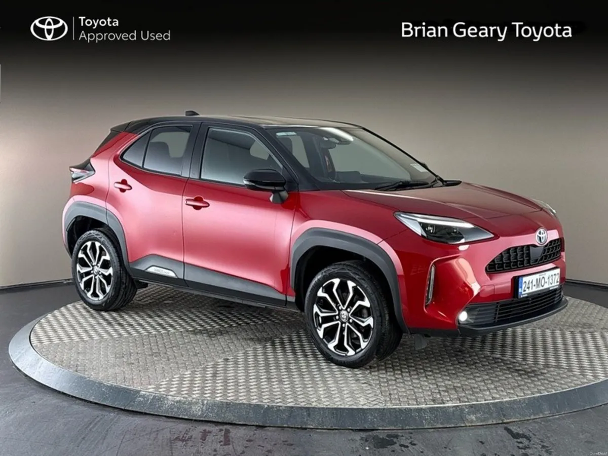 Toyota Yaris Cross LunaSport Hybrid - Image 1