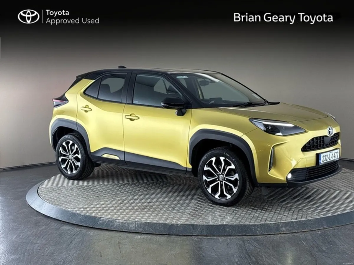 Toyota Yaris Cross LunaSport Hybrid - Image 1