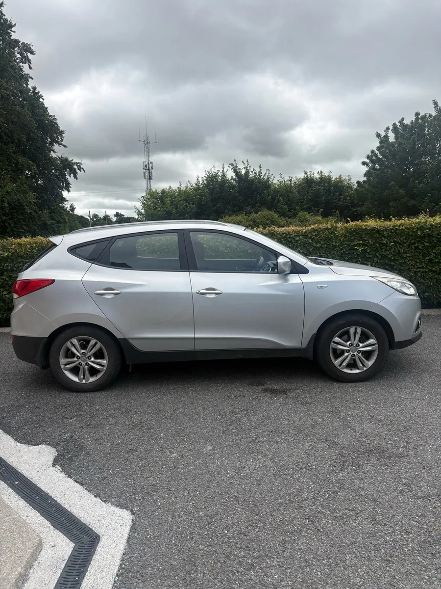 Hyundai ix35 - Image 2