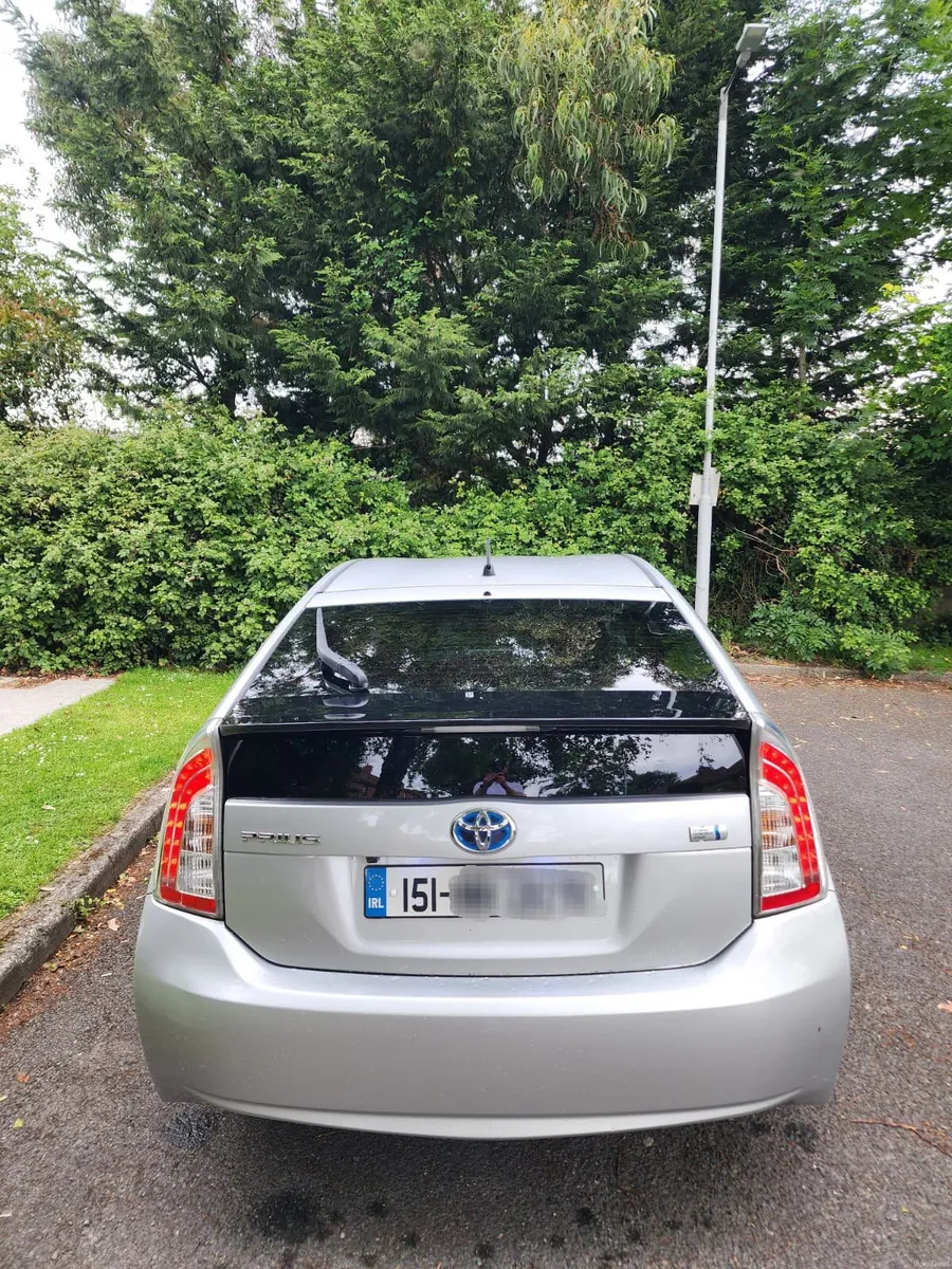 Toyota prius - Image 3