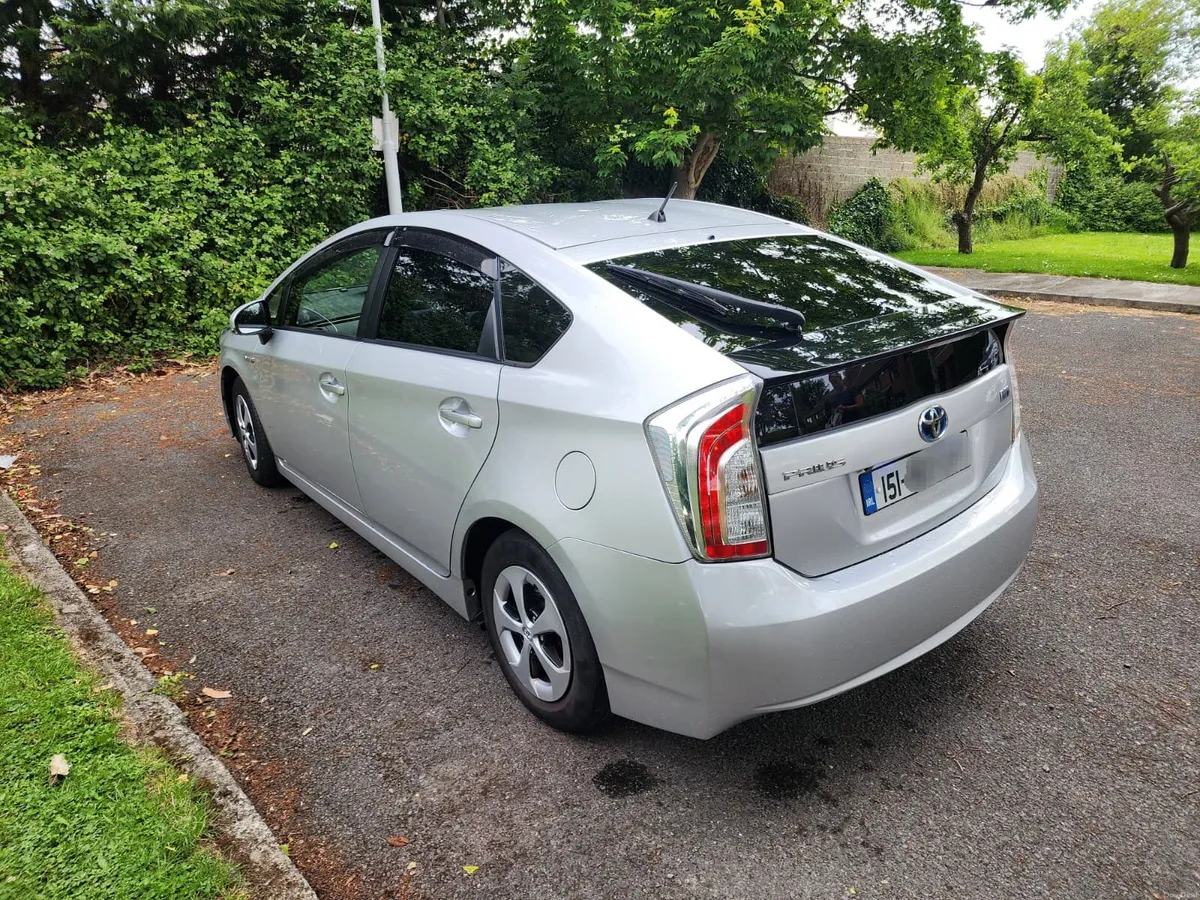 Toyota prius - Image 4