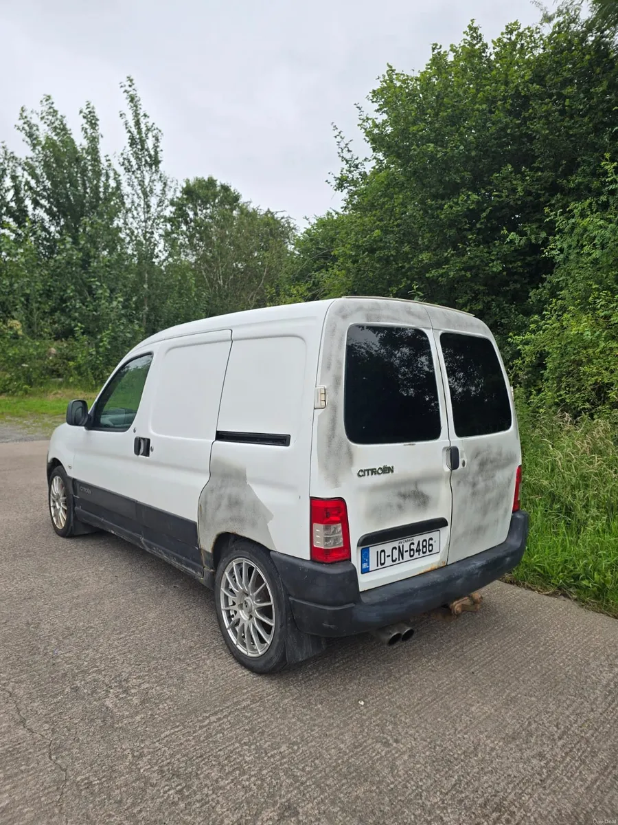 2010 Citroen Berlingo - Image 2