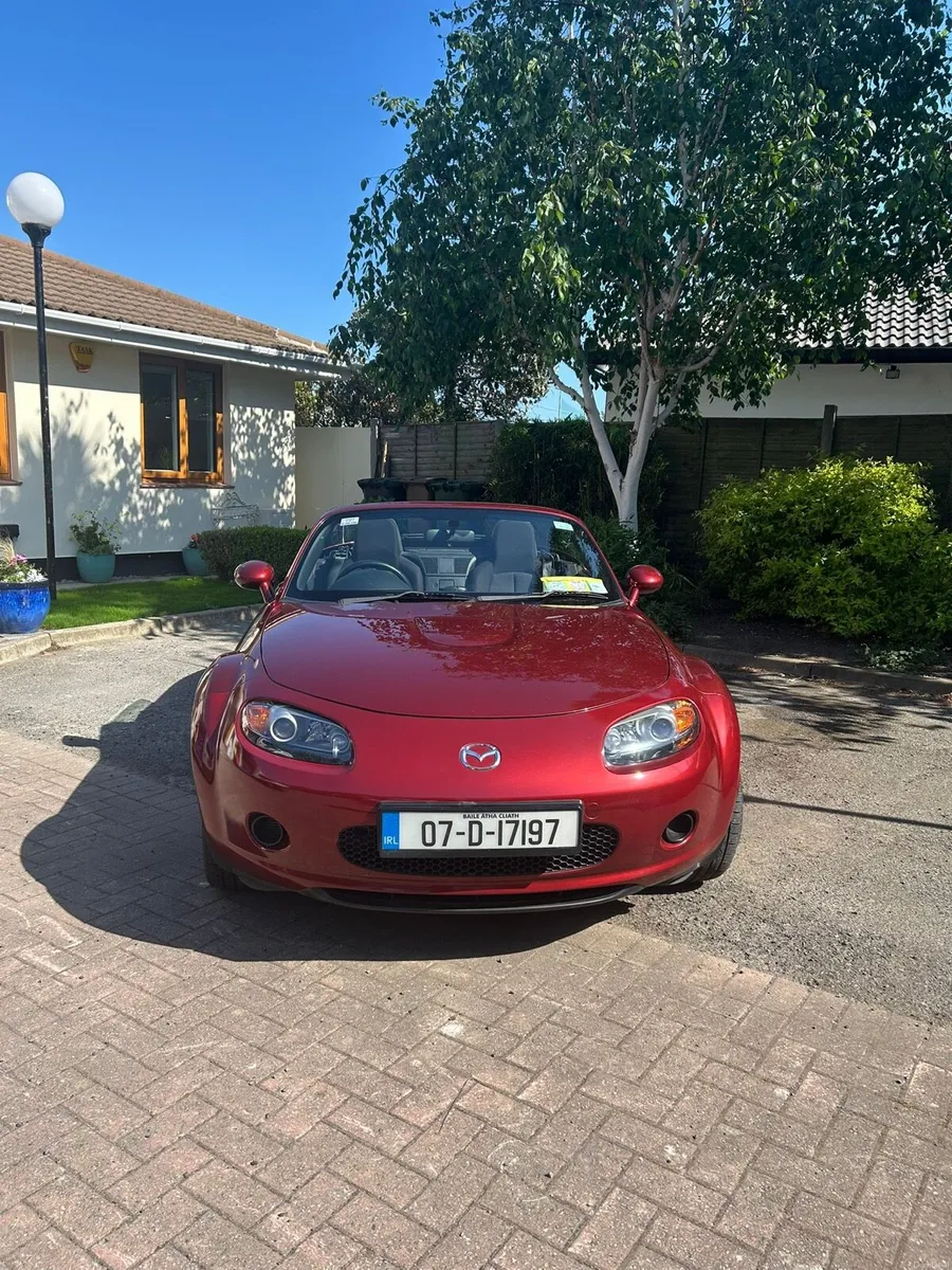 2007 Mazda MX-5 SE 1.8L Roadster Coupe - Image 2