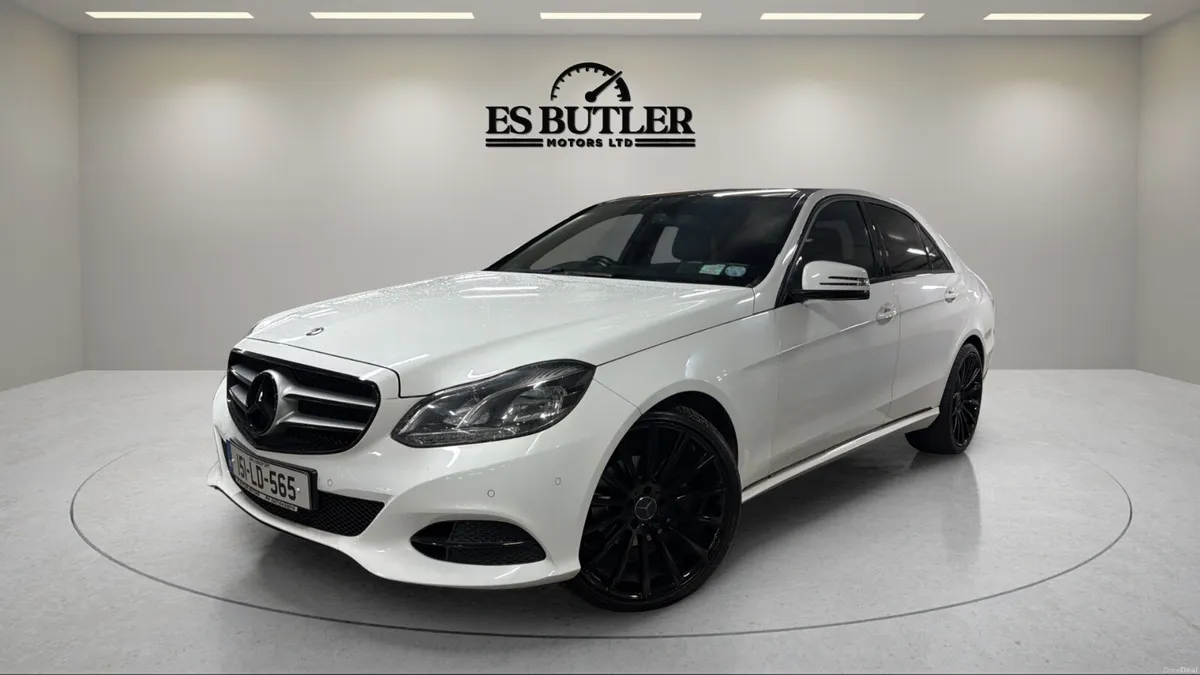 2015 Mercedes-Benz E220 2.1L DIESEL AUTO /PAN ROOF - Image 1