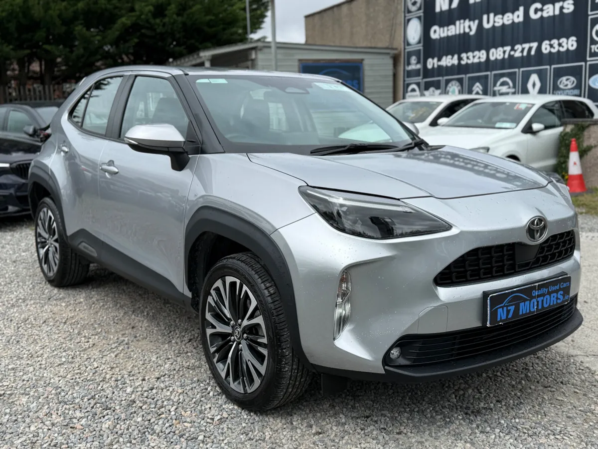 2024 Toyota Yaris Cross 1.5 HYBRID LUNA AUTO - Image 1