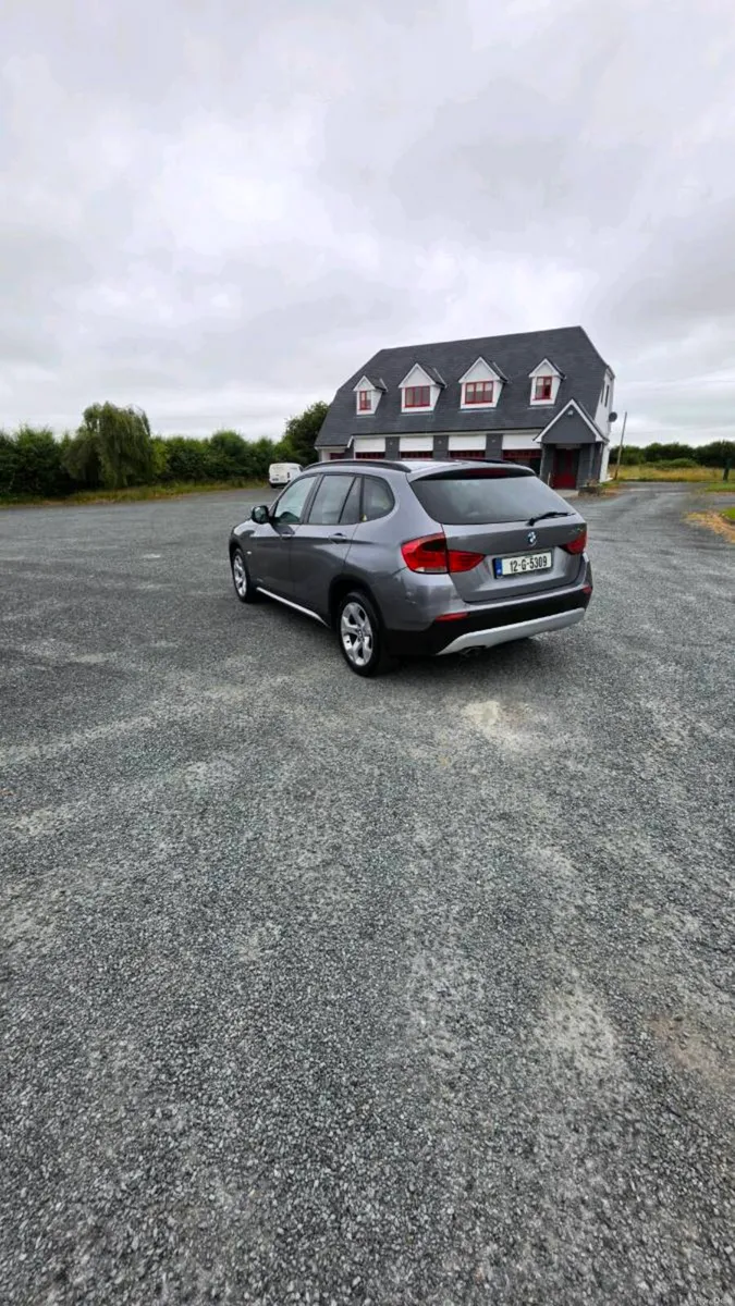 Bmw x1 318D - Image 4