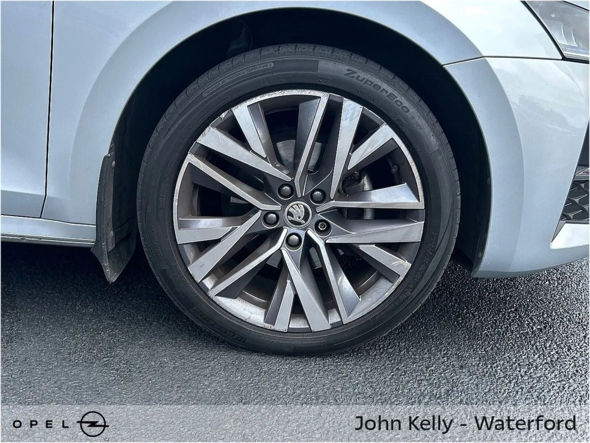 Skoda Octavia Selection 1.5TSI 115HP - Image 6