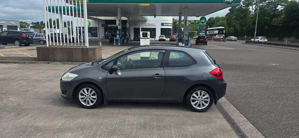 Toyota Auris 2010 New Nct 01.2027 - Image 5