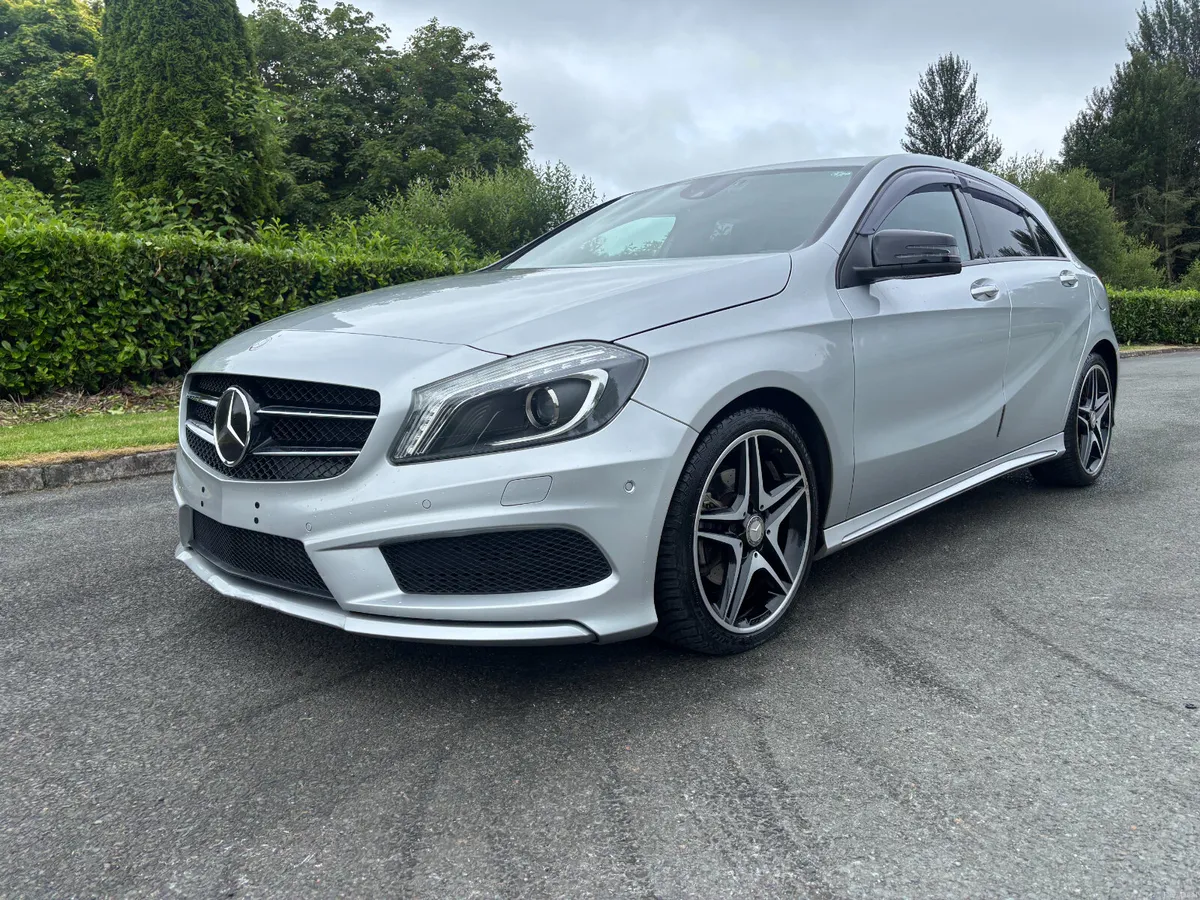 MERCEDES BENZ A180 AMG LINE AUTO 2015 - Image 1