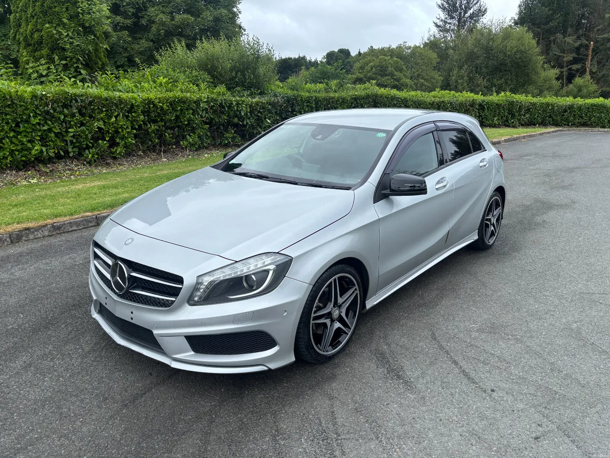 MERCEDES BENZ A180 AMG LINE AUTO 2015 - Image 2