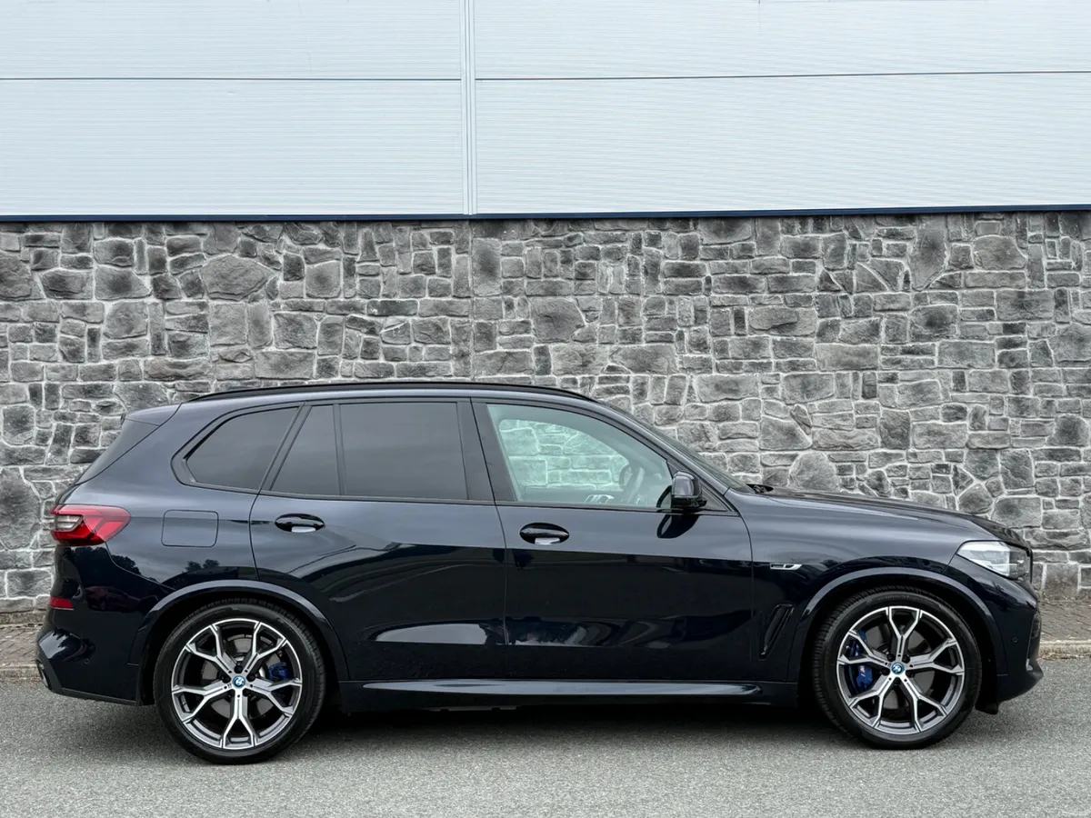2022 BMW X5 M Sport Pro X-Drive 45E FSH - Image 4
