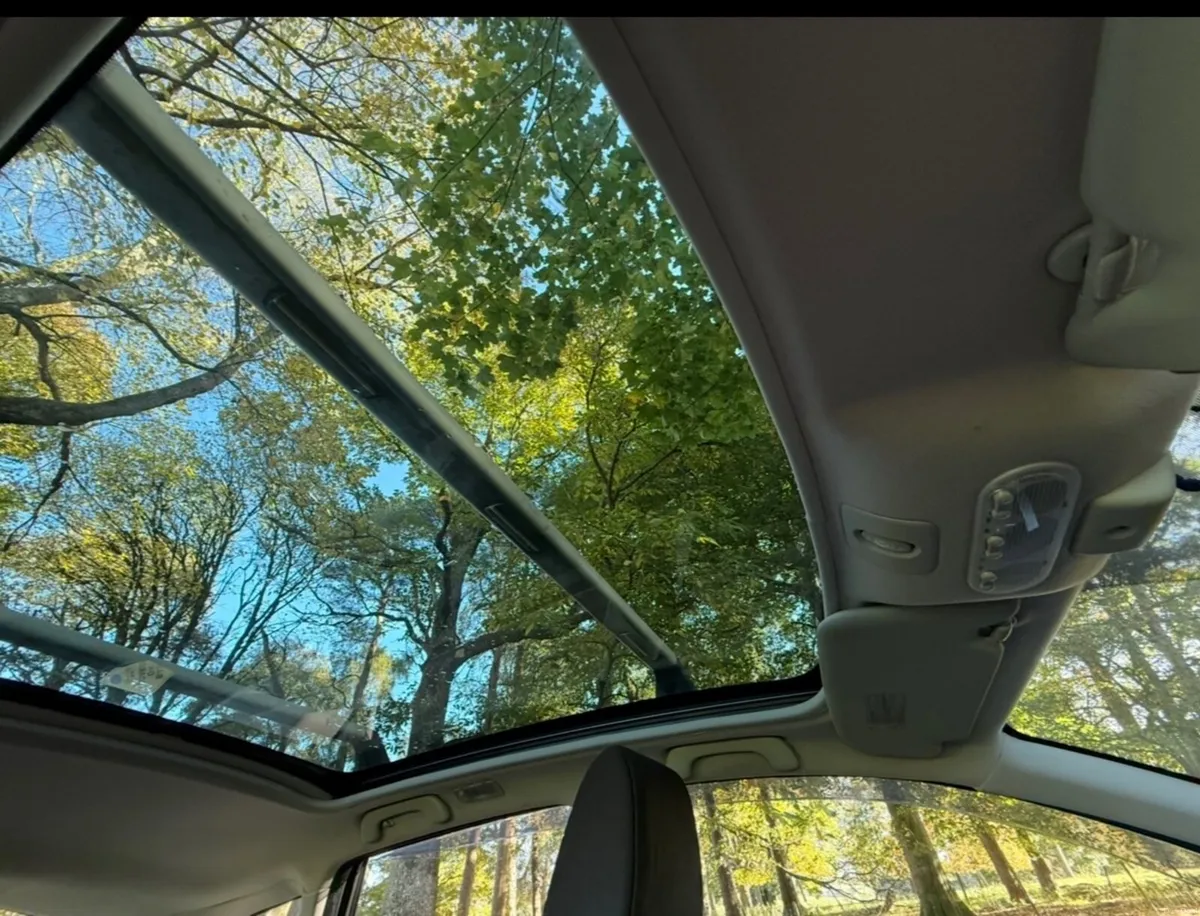 Nissan Qashqai 2010 - Image 2
