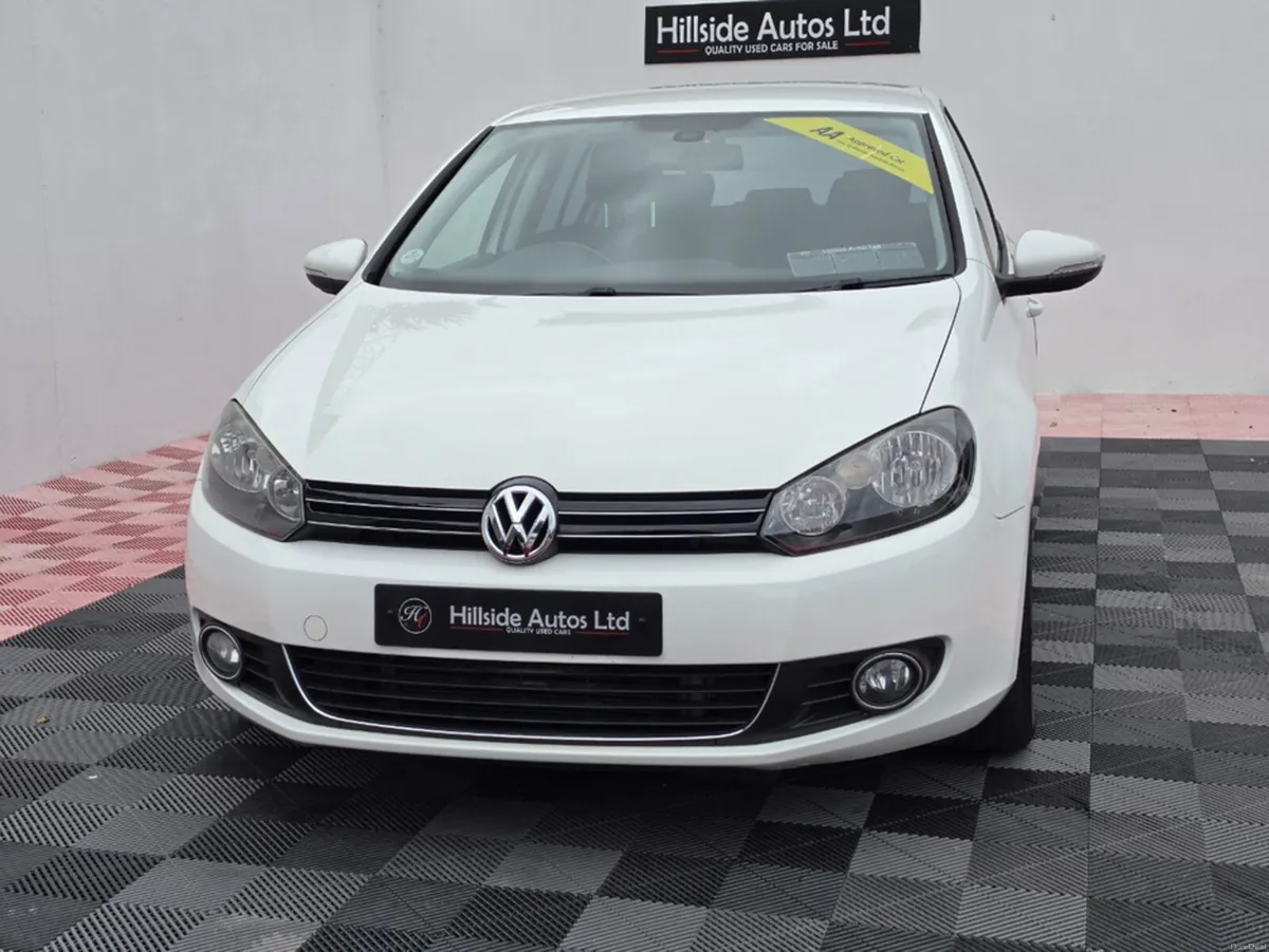 Volkswagen Golf COMFORTLINE 1.4 PETROL AUTOMATIC 5 - Image 2