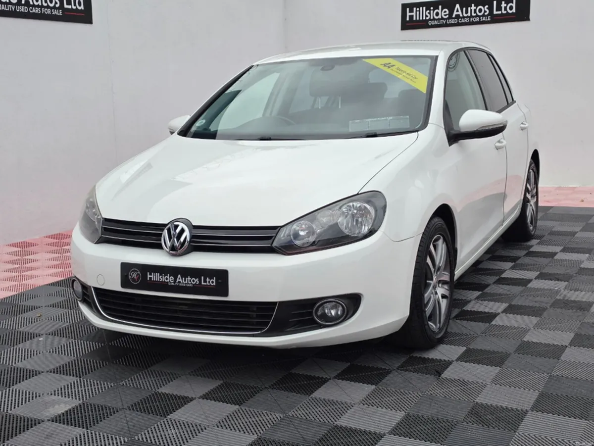 Volkswagen Golf COMFORTLINE 1.4 PETROL AUTOMATIC 5 - Image 3