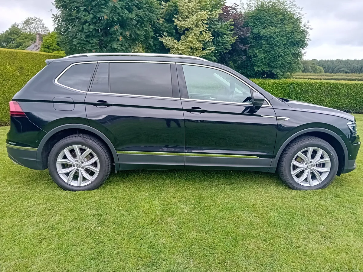 Volkswagen Tiguan 2021 - Image 4
