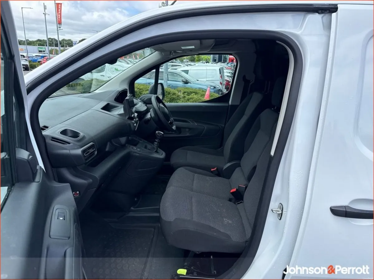 Peugeot Partner PARTNER PRO PLUS1.5 HDI 100 65 - Image 3
