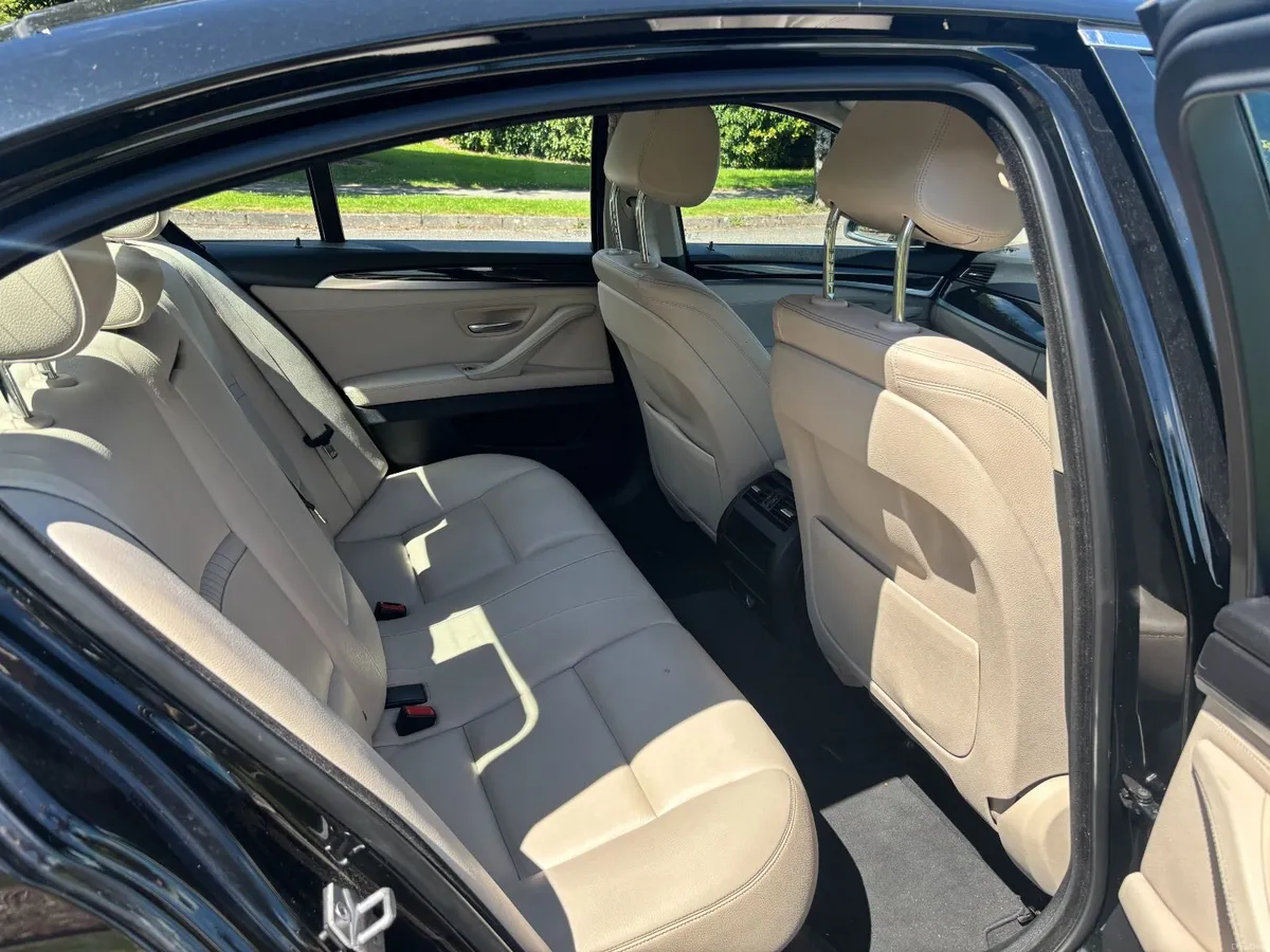 BMW 5-Series 2016 - Image 2