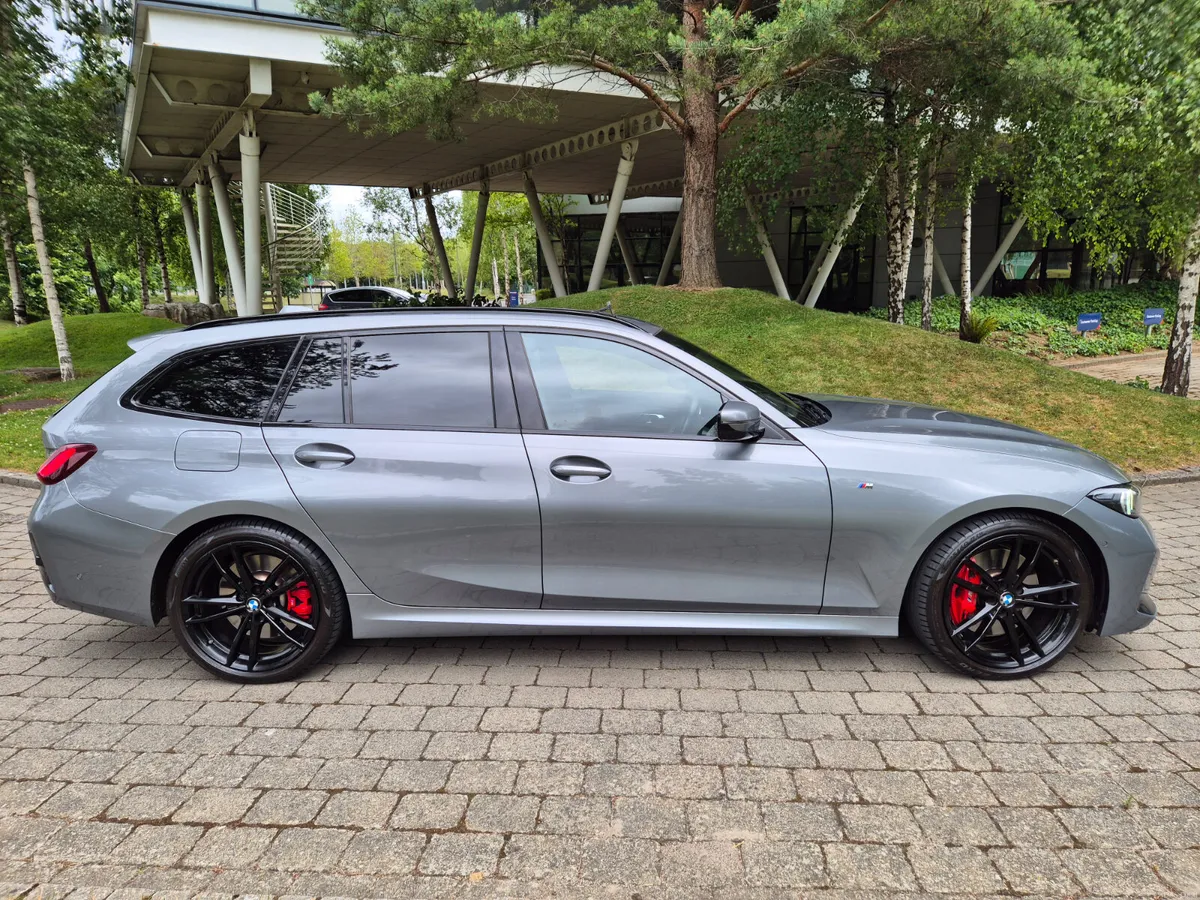 BMW 320d M-SPORT PANROOF - Image 2