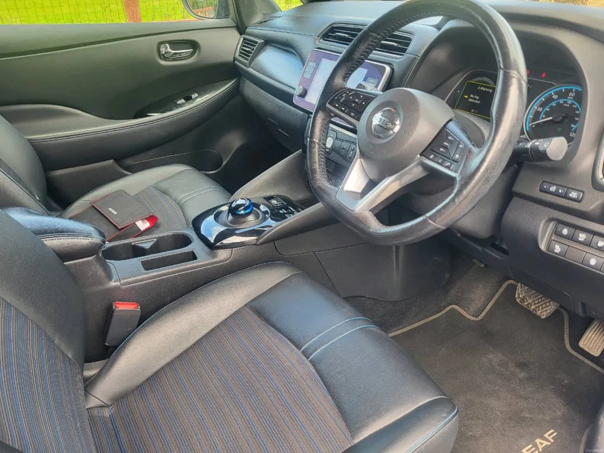 NISSAN LEAF 40KWH. HIGH SPEC MODEL €10750 - Image 4