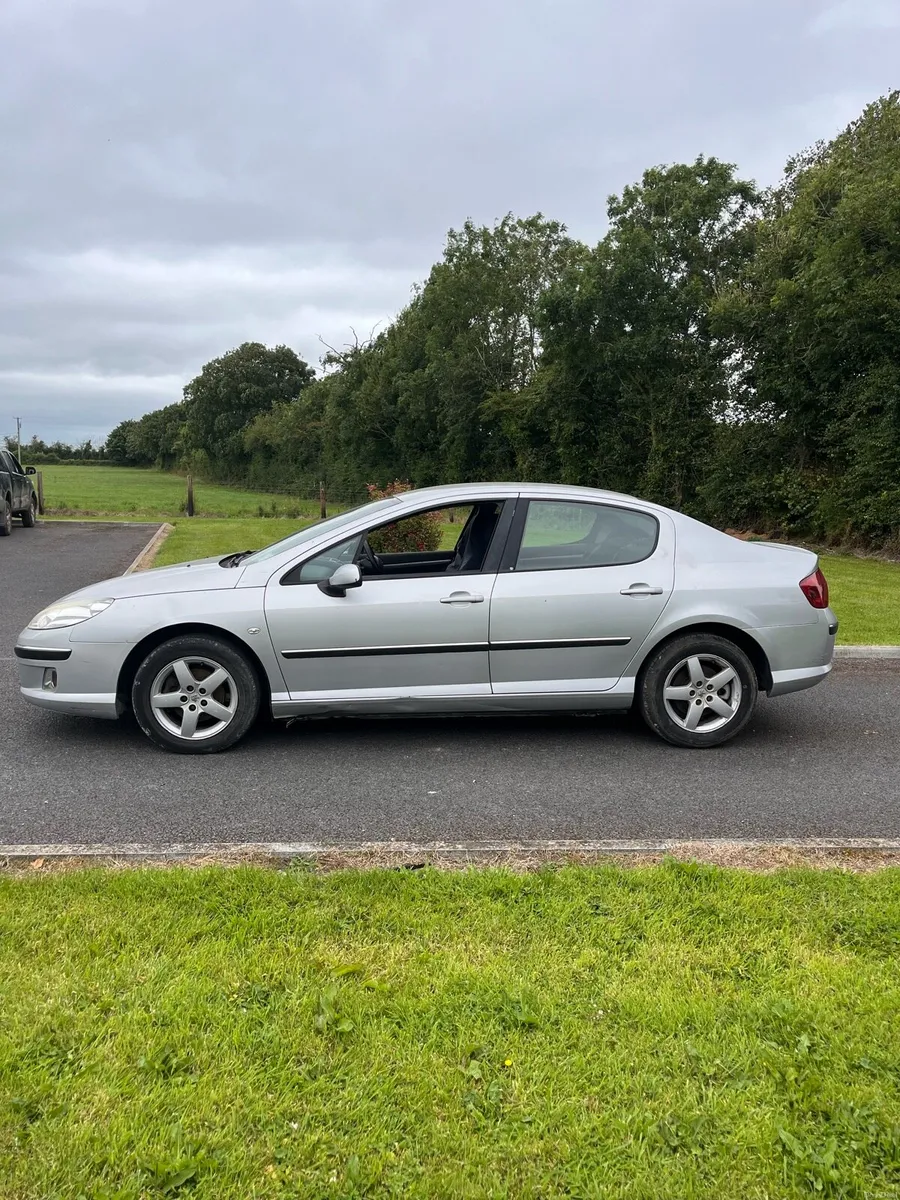 Car - Image 3
