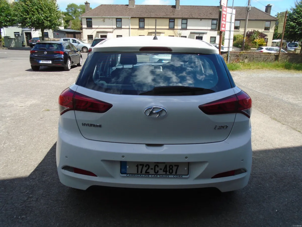 Hyundai i20 2017 Deluxe - Image 4