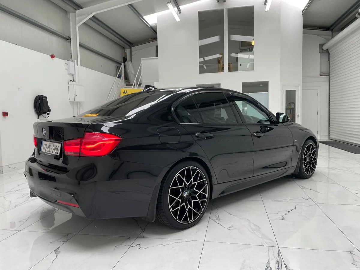 BMW 3-Series 2017 - Image 4