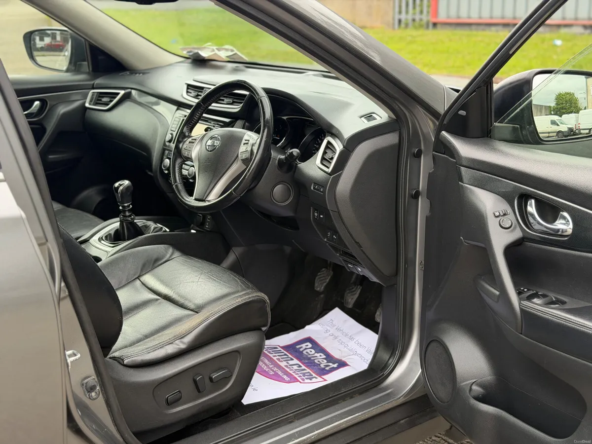 🔴 Nissan X-Trail TEKNA 4x4 Designo Pack 7 Seats - Image 4