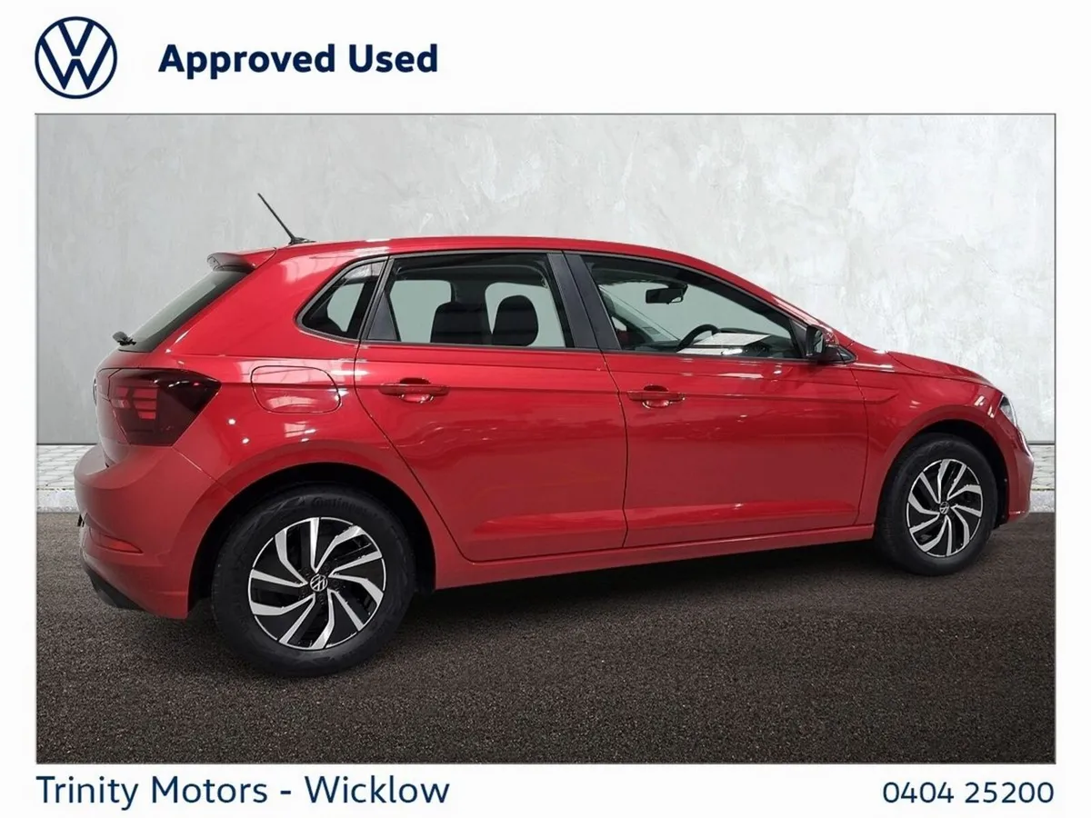 Volkswagen Polo ** LIFE ** 1.0 MPI ** 80BHP ** MAN - Image 3