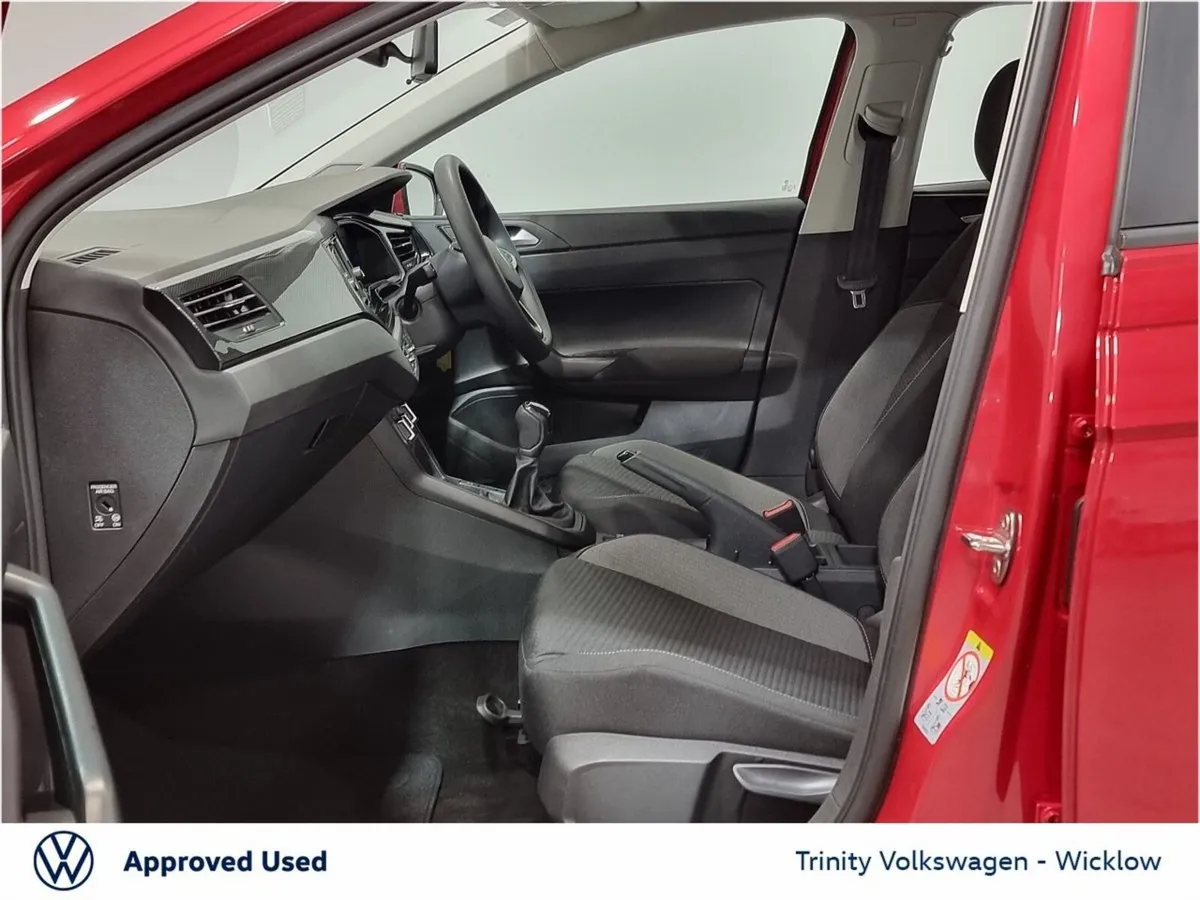 Volkswagen Polo ** LIFE ** 1.0 MPI ** 80BHP ** MAN - Image 4