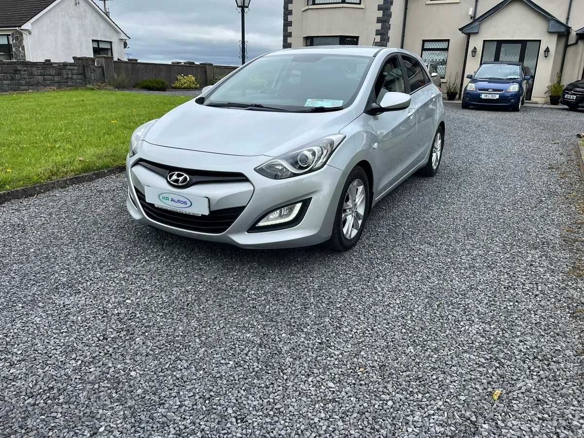 2015 Hyundai i30 1.6 diesel - Image 2