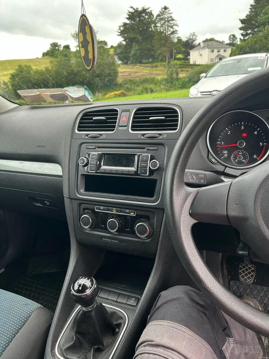 VW Golf - Image 6