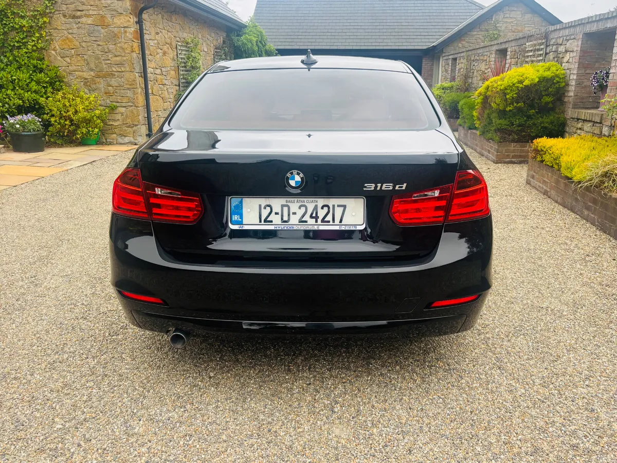 2012 BMW 318 se dsl 2ltr 6 speed - Image 4