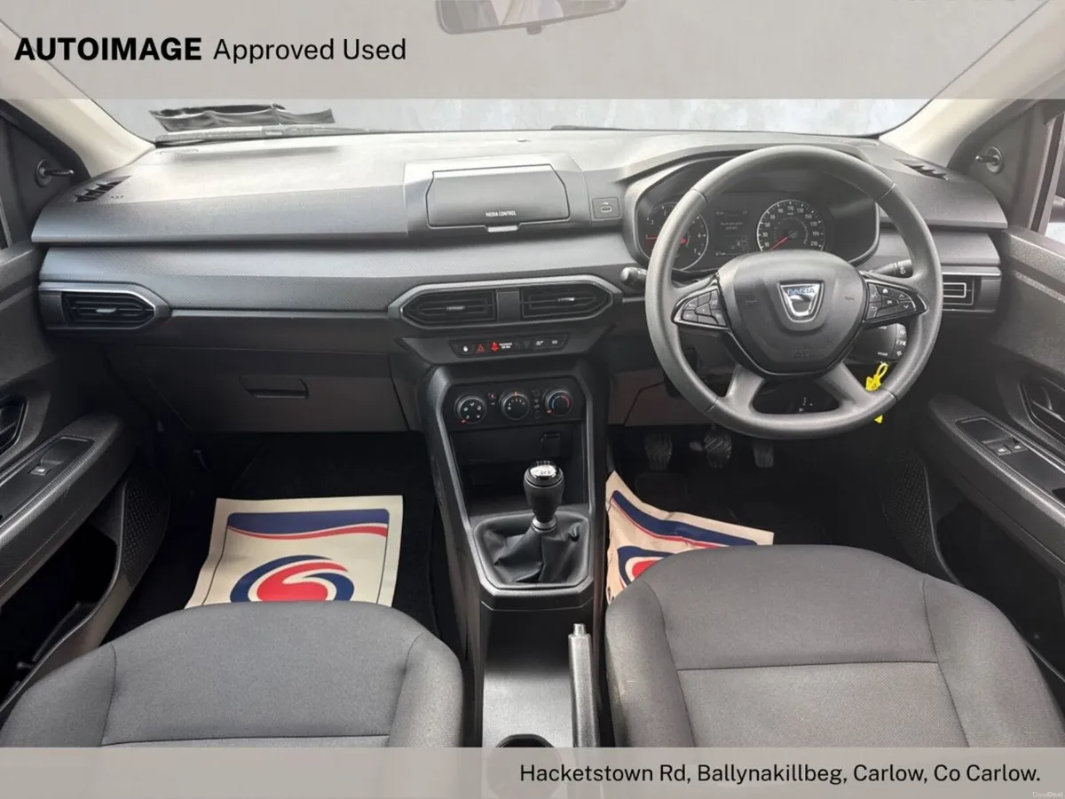 Dacia Sandero TCe 100 LPG Essential (Dual fuel) Ga - Image 2