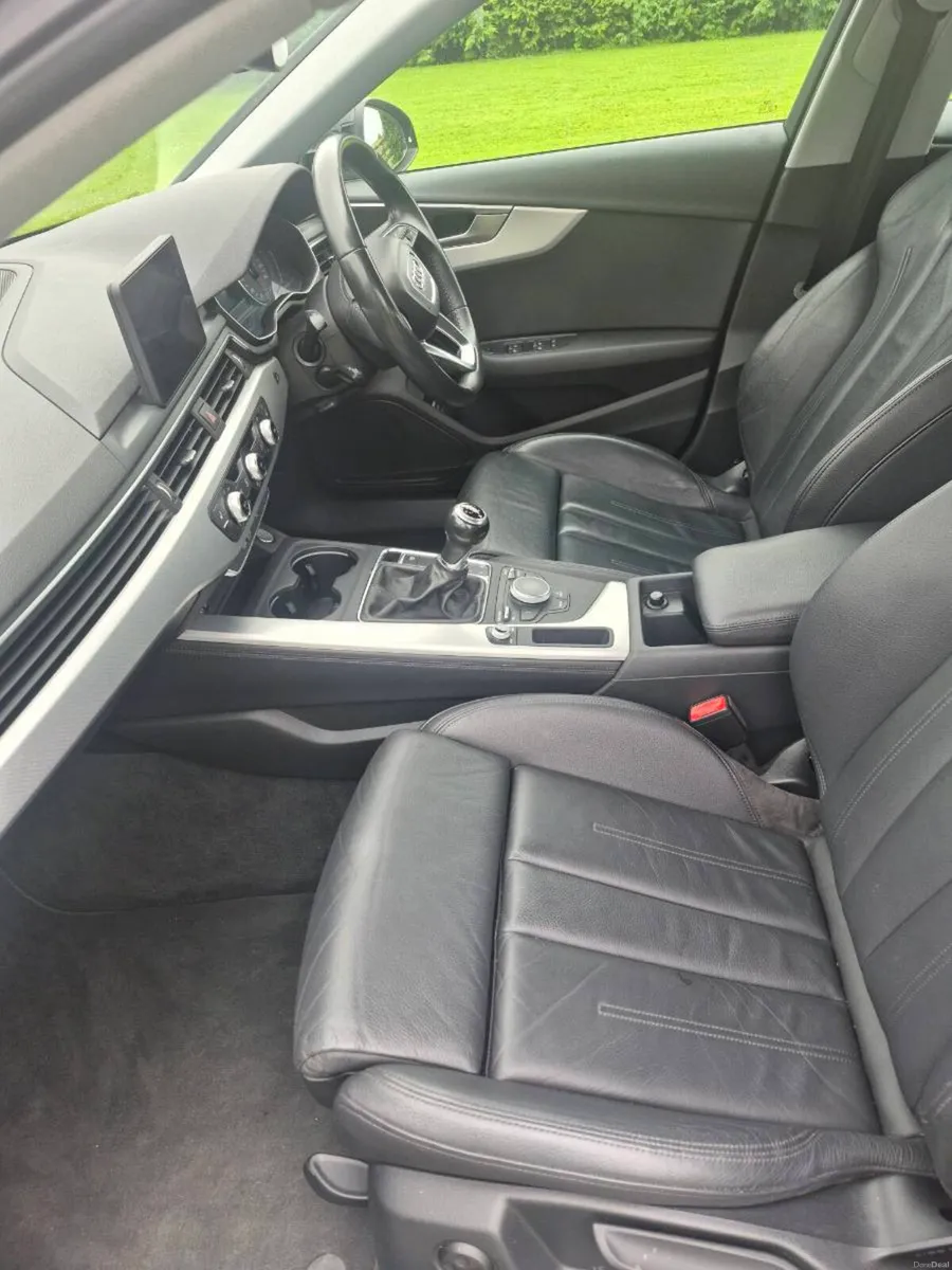Audi A4 2018 - Image 4