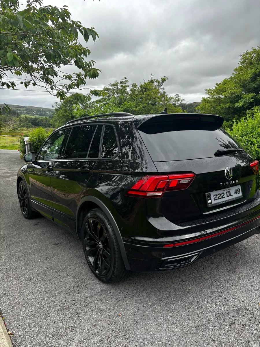 Volkswagen Tiguan R Line - Image 2