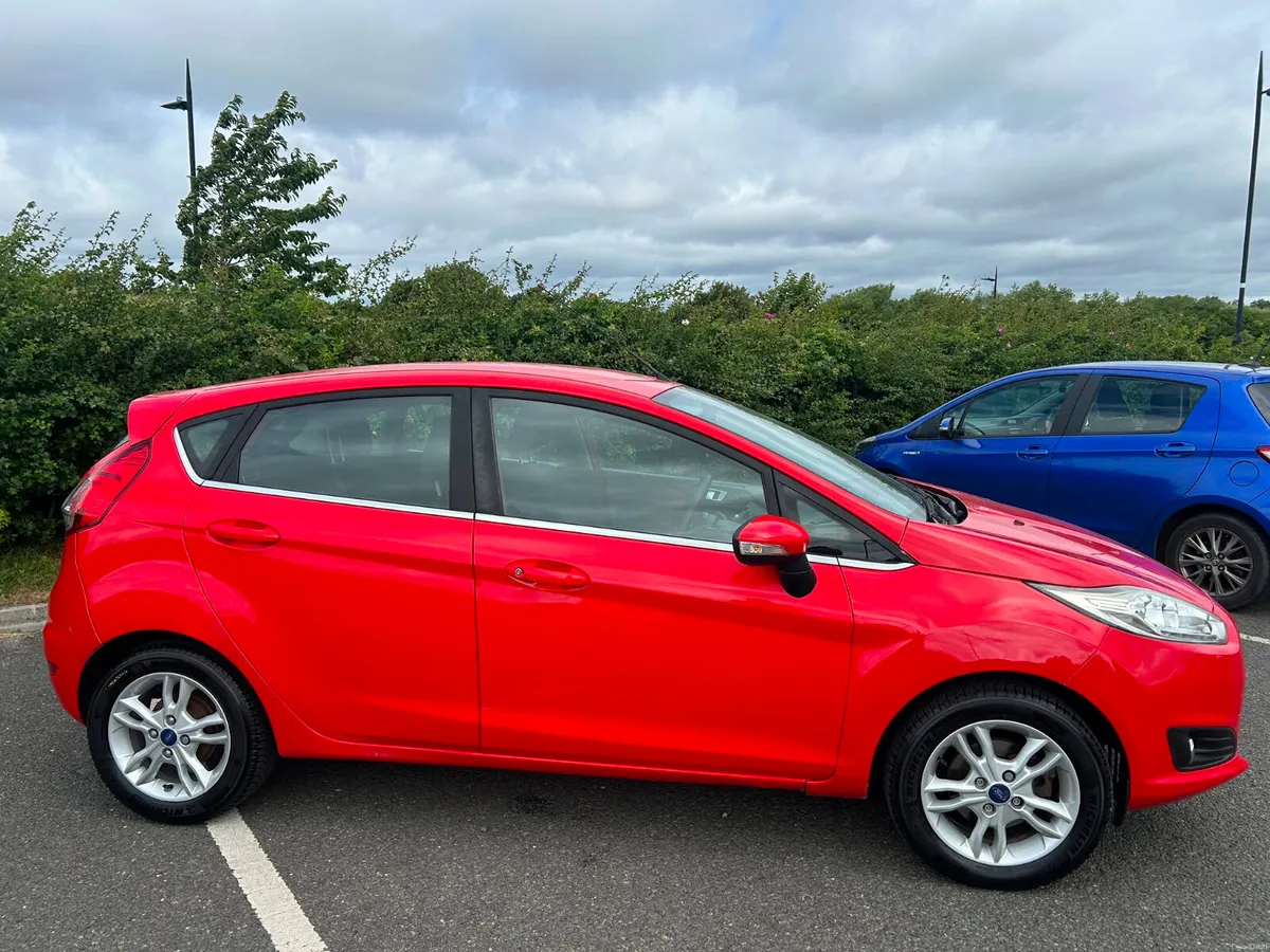 Ford Fiesta 2014 - Image 5