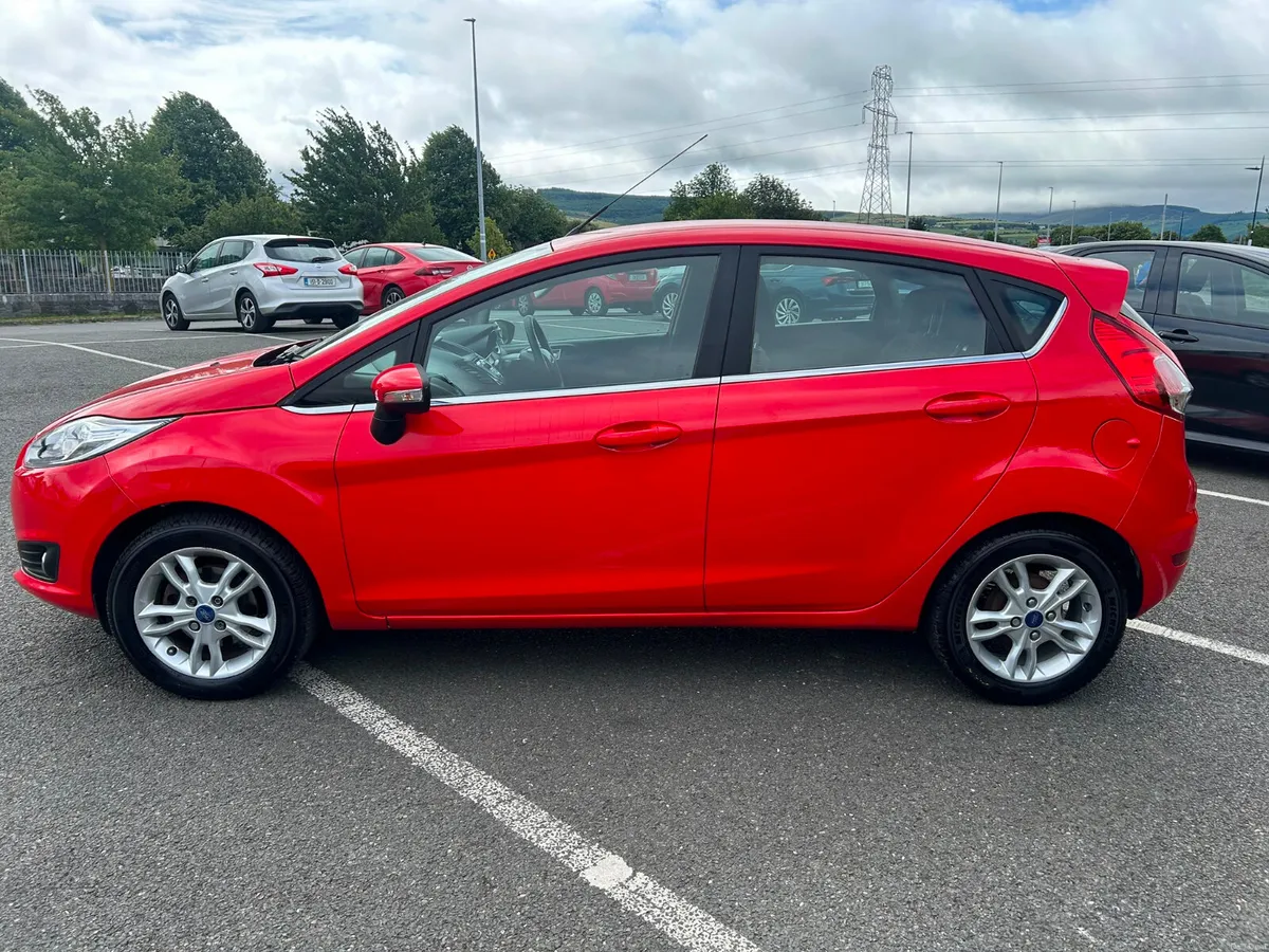 Ford Fiesta 2014 - Image 6