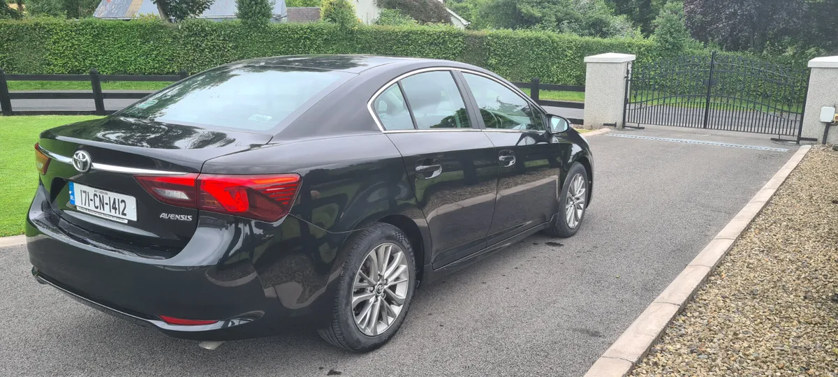 TOYOTA AVENSIS 20 DSL - Image 4