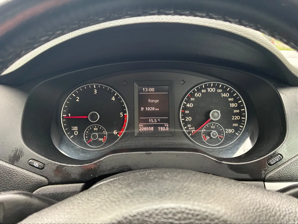 Volkswagen Jetta 2012 - Image 3