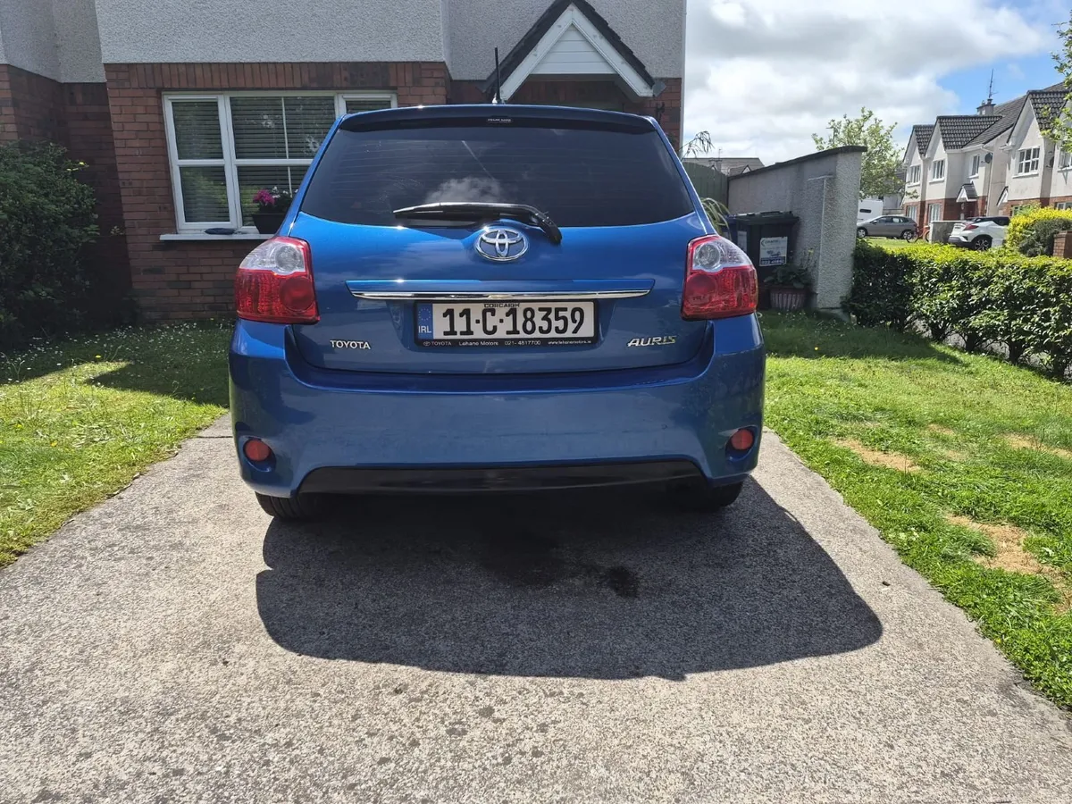 Toyota Auris 2011 - Image 5