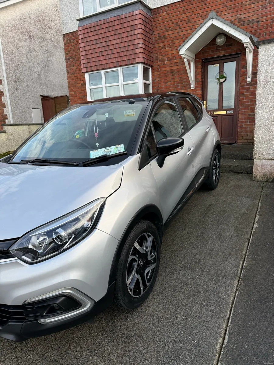 Renault captur - Image 2