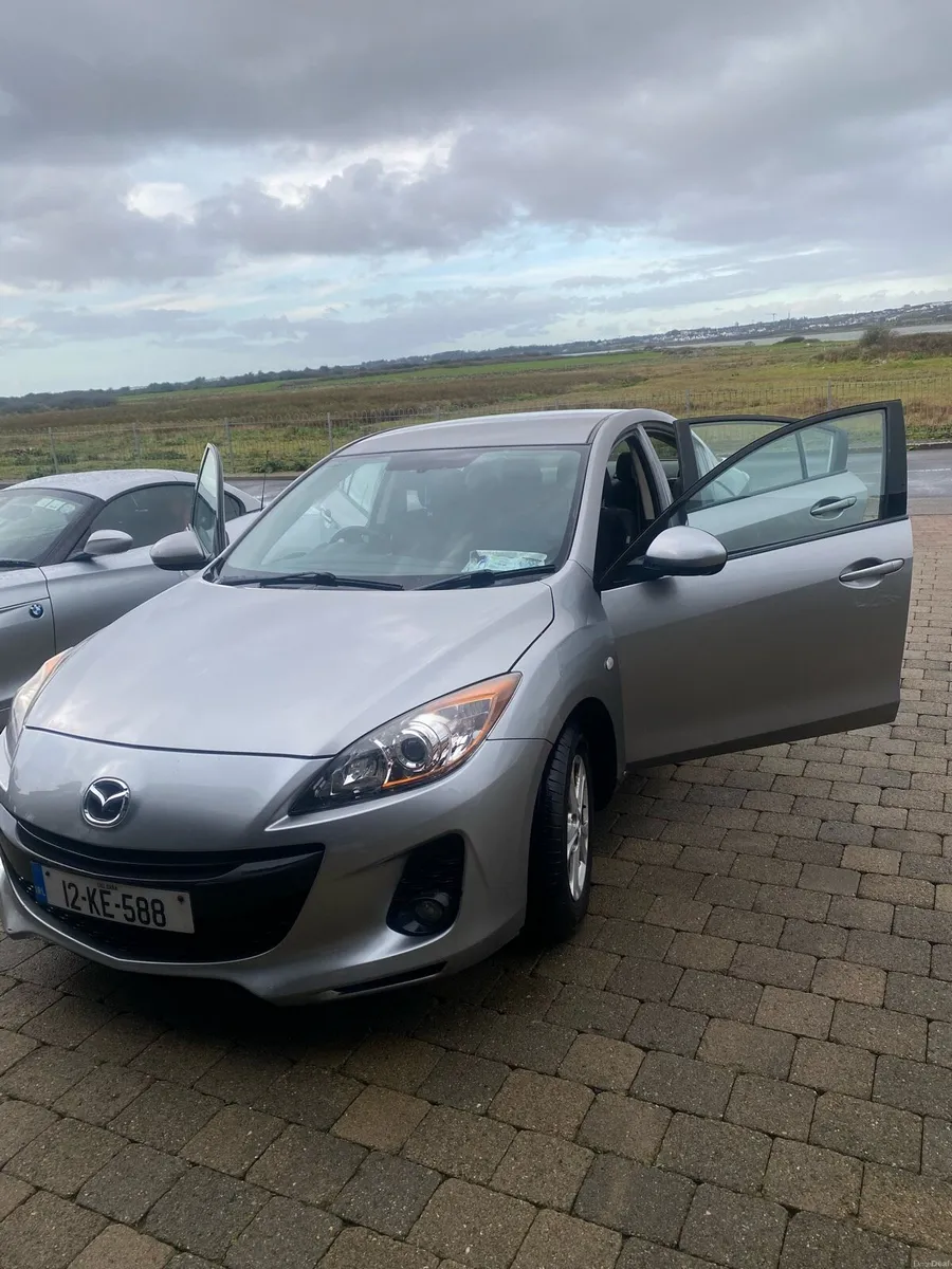 Mazda 3 Executive - NCT till 2027+ new breaks Pads - Image 5