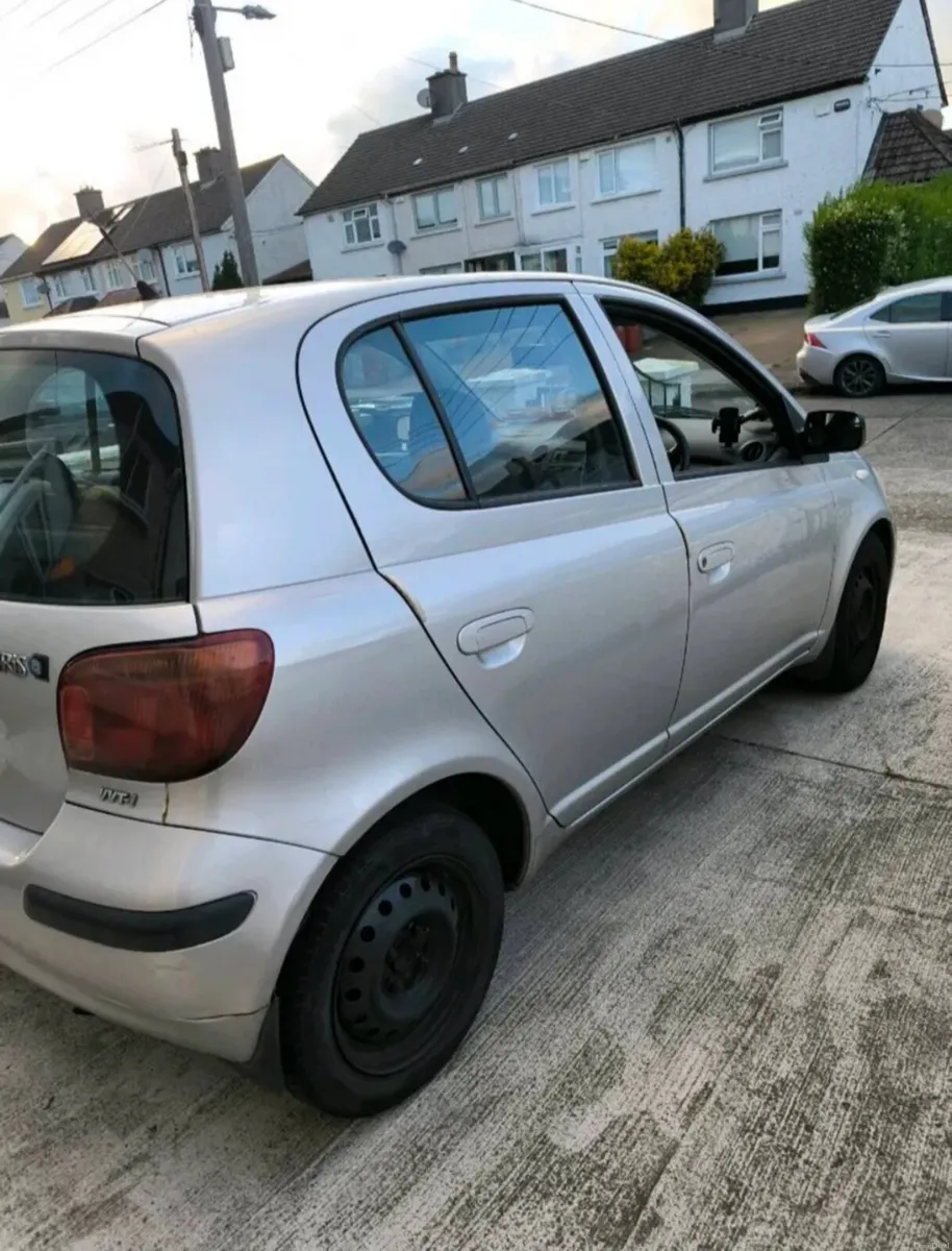 2004 Toyota yaris 1.0 nct 01/27 tax 03/27 - Image 4