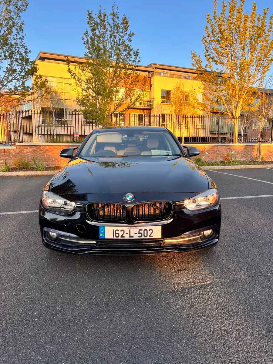 BMW 320 DSL €10850 heated seats full BMW history - Image 4