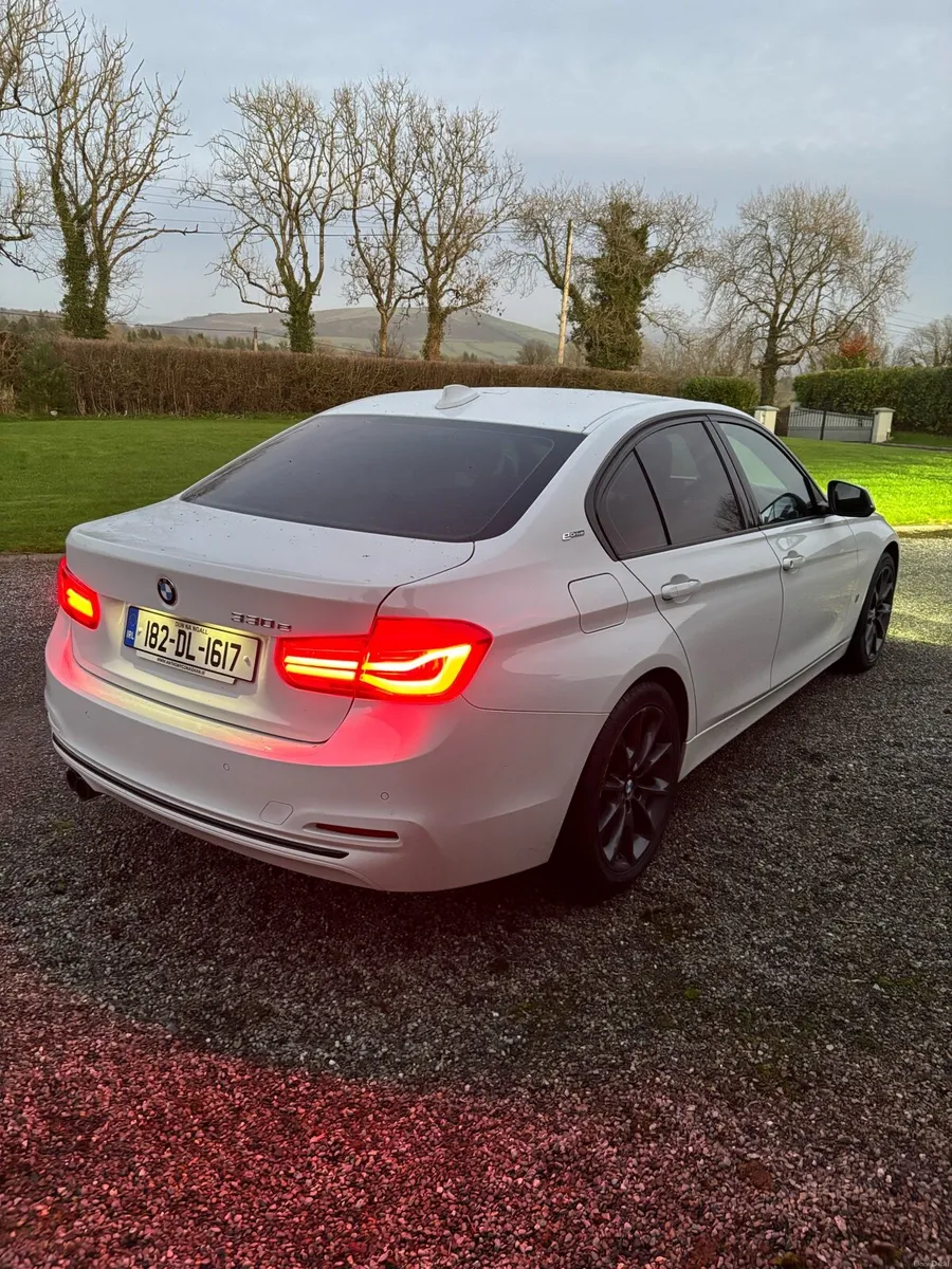 BMW 330E Hybrid - Image 2