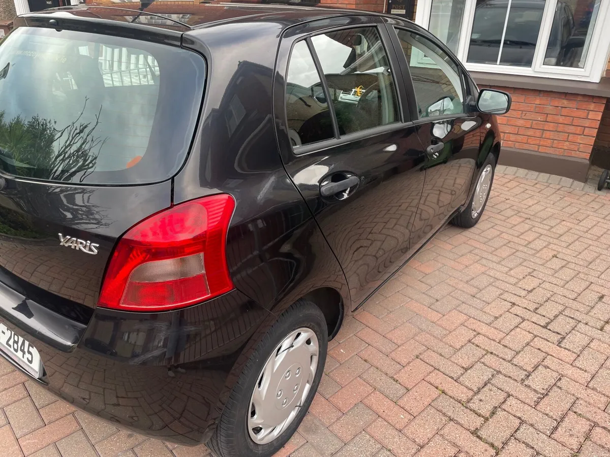 Toyota Yaris 2008 - Image 4