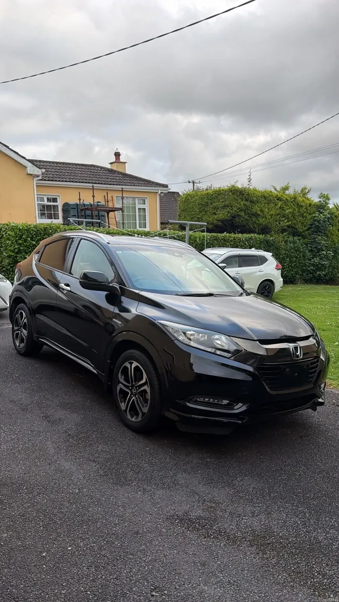 2016 Honda Vezel(HR-V)1.5 Hybrid Automatic km47000 - Image 1
