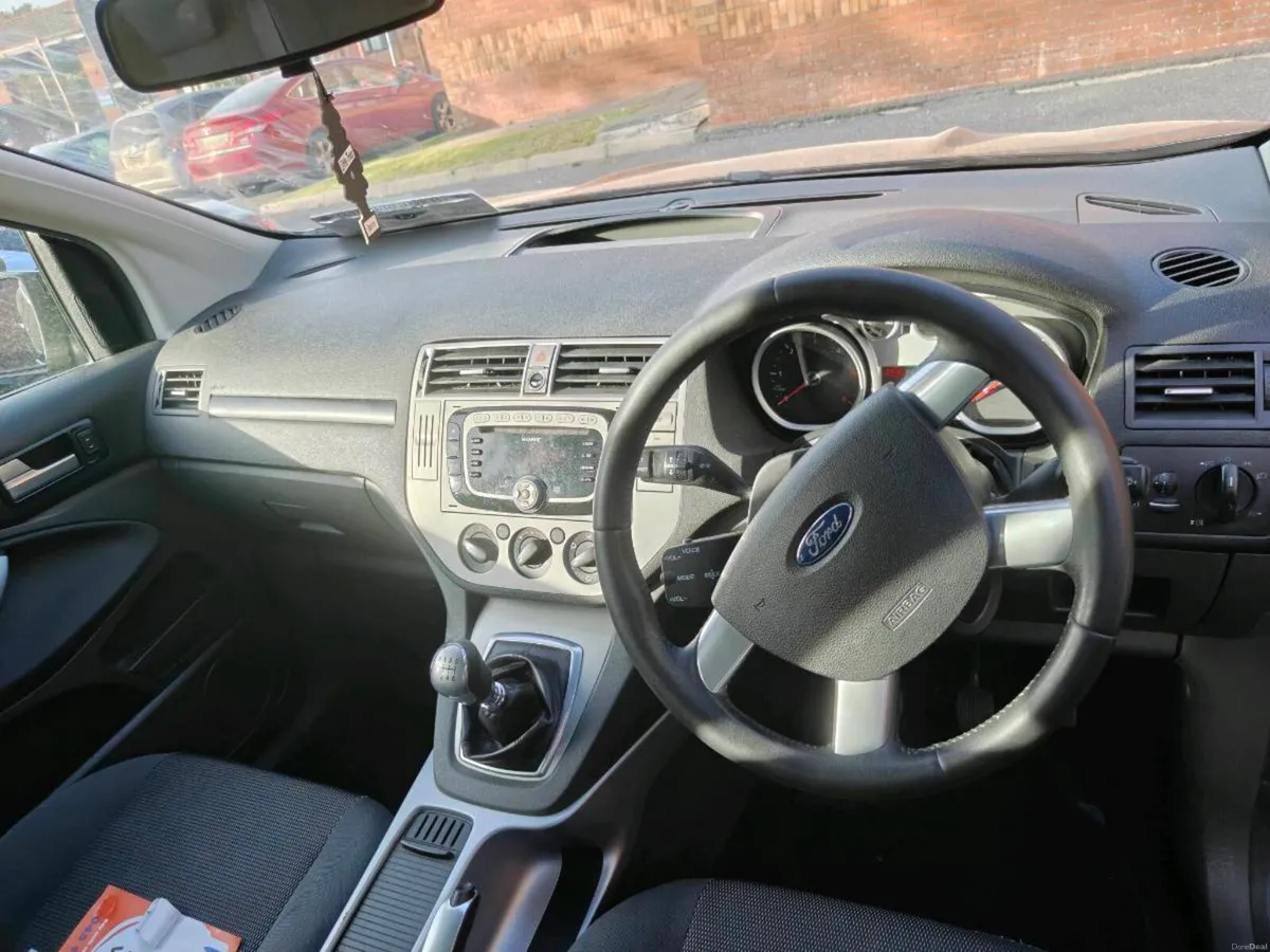 Ford Kuga - Image 4