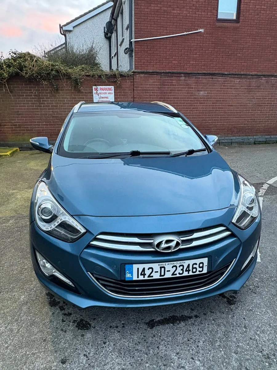 Hyundai i40 estate - Image 2